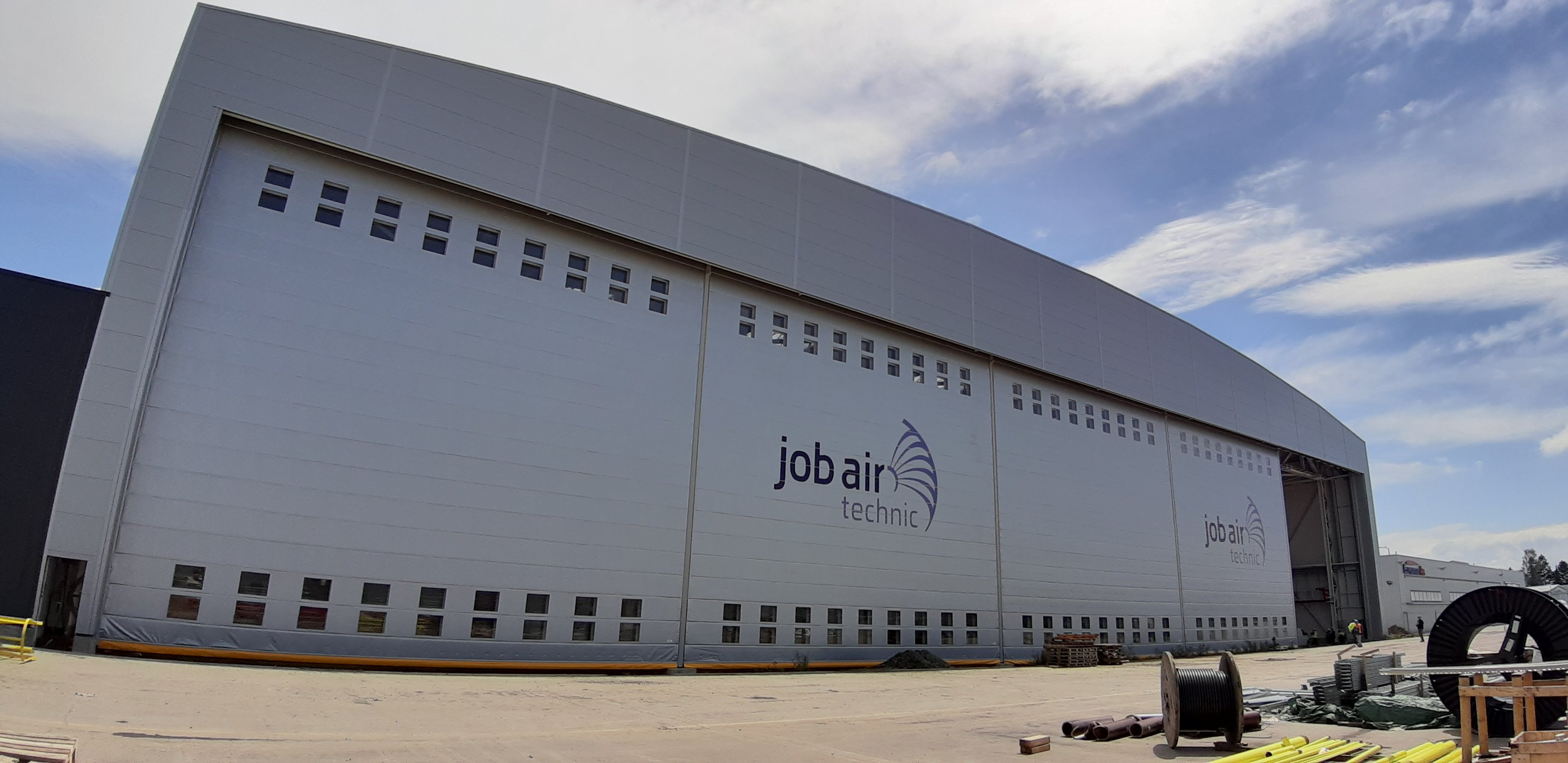 New doors of JOB AIR Technic