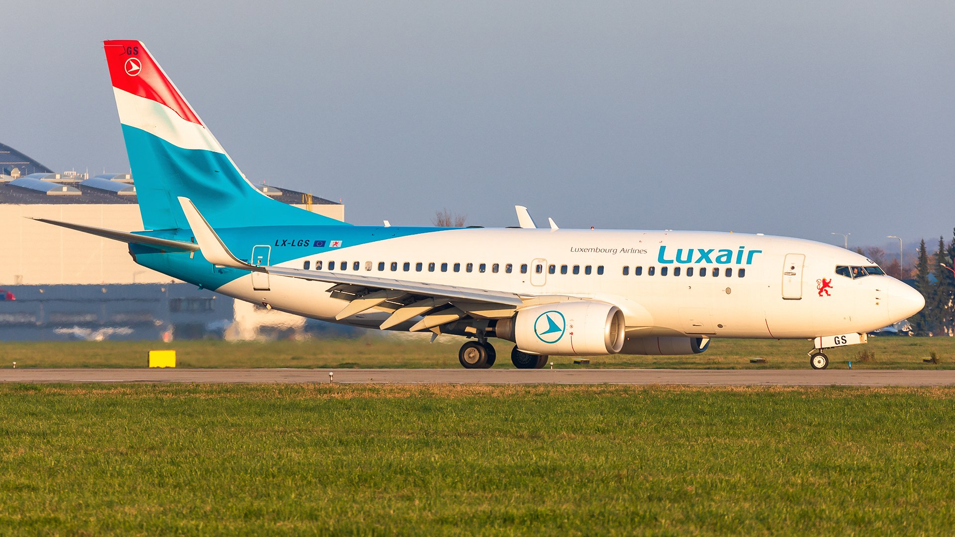 JOB AIR TECHNIC WELCOMED THE NEW CUSTOMER - LUXAIR